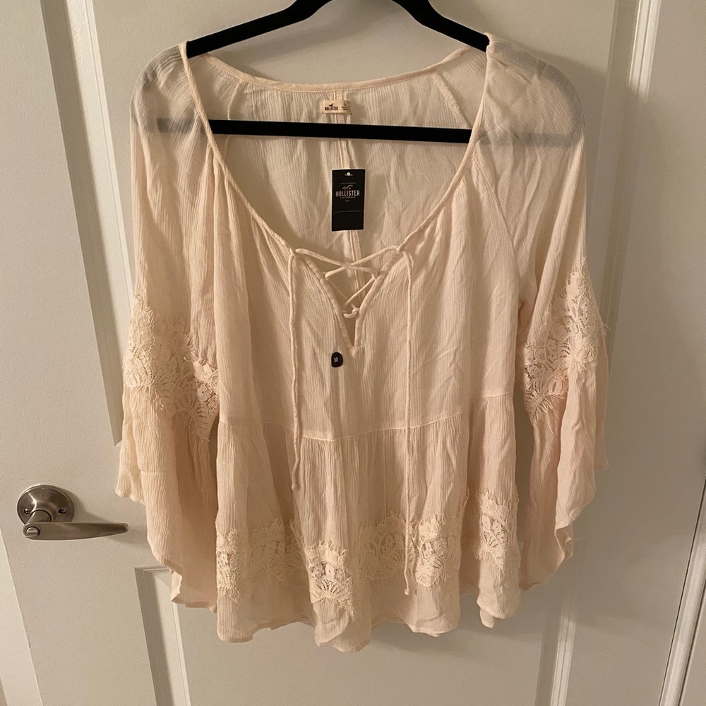 Flowy cream top